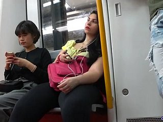 الفخذين سميكة للرجال، المشهد الأمامي لطيفة وcameltoe