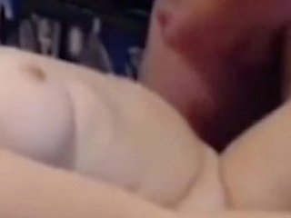 แม่ขอให้ลูกชายก้าวของเธอทำทุกอย่างที่เขาต้องการกับเธอ