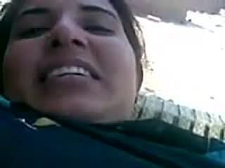 デジ美しいイスラム教徒のママ巨乳は隣人で犯さ